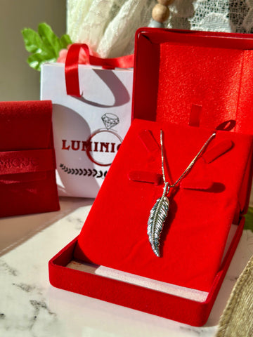 Leaf Necklace (Platinum Plated)