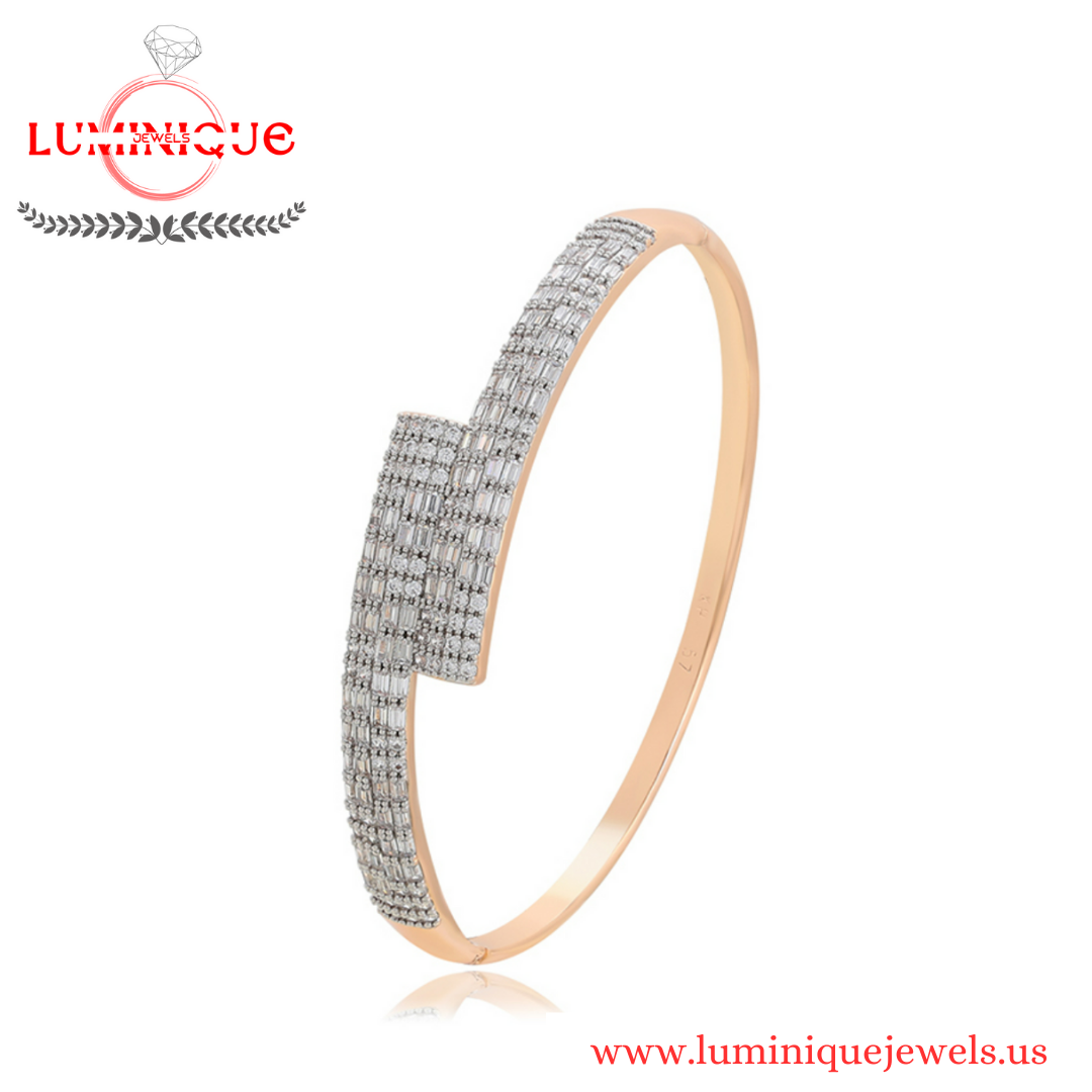 Elegant Openable Bangle (14K PVD Gold Plated)