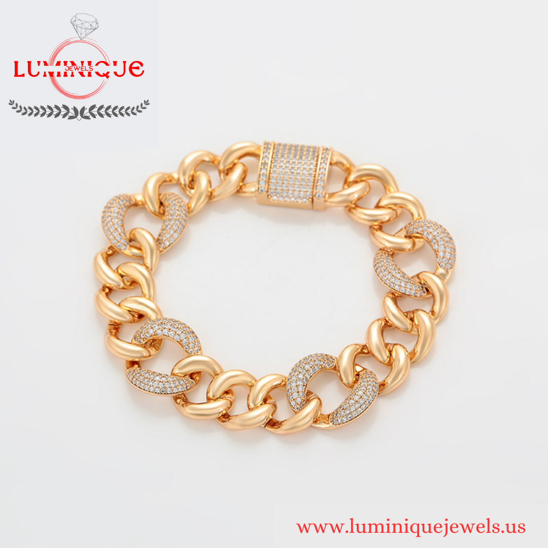 Luxury Fashion Bracelet (18K PVD Gold Plated)