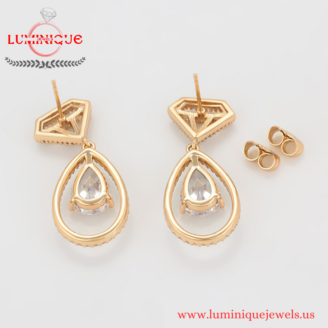 Luxury Diamond Shape Earrings (18K PVD Gold Plated)