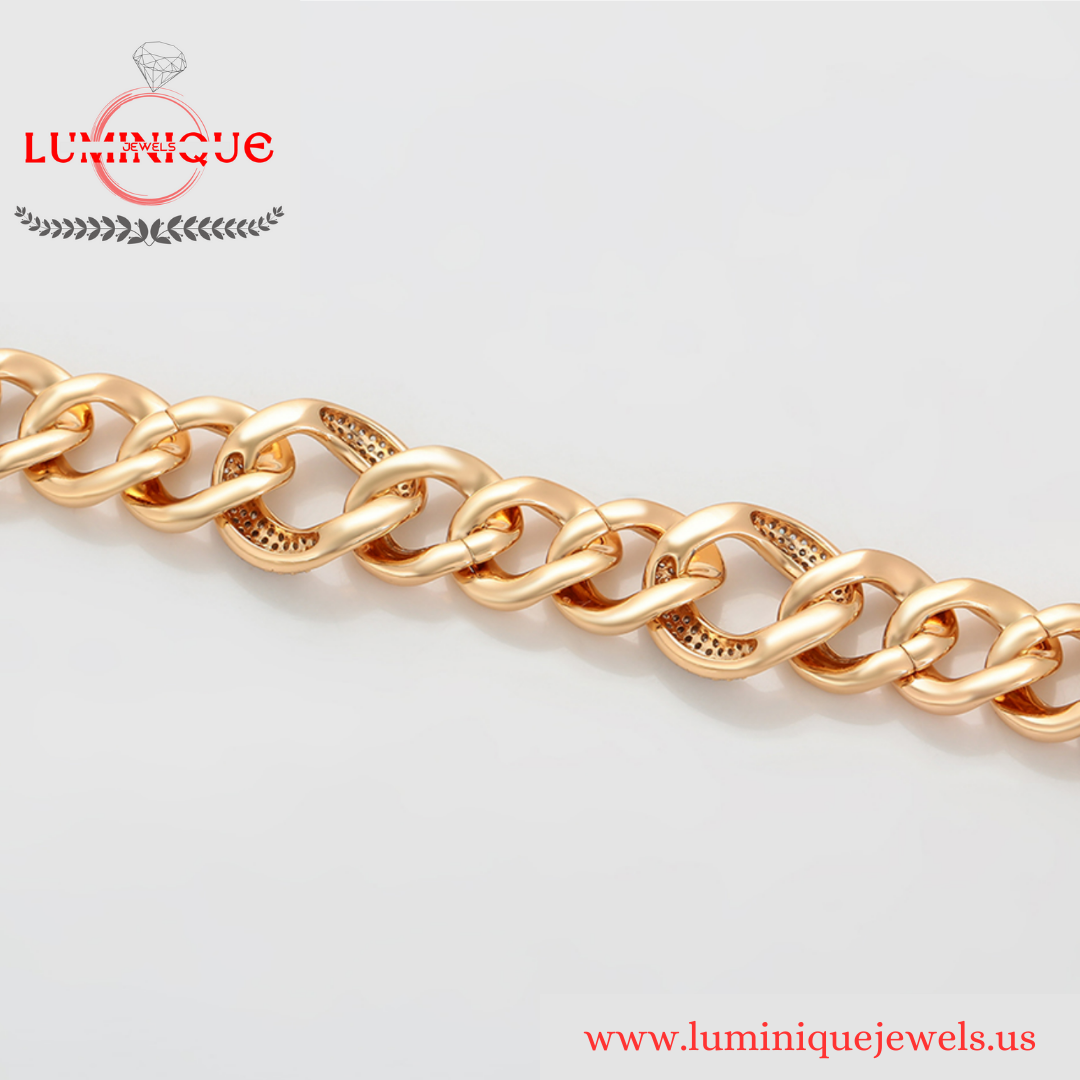 Luxury Fashion Bracelet (18K PVD Gold Plated)