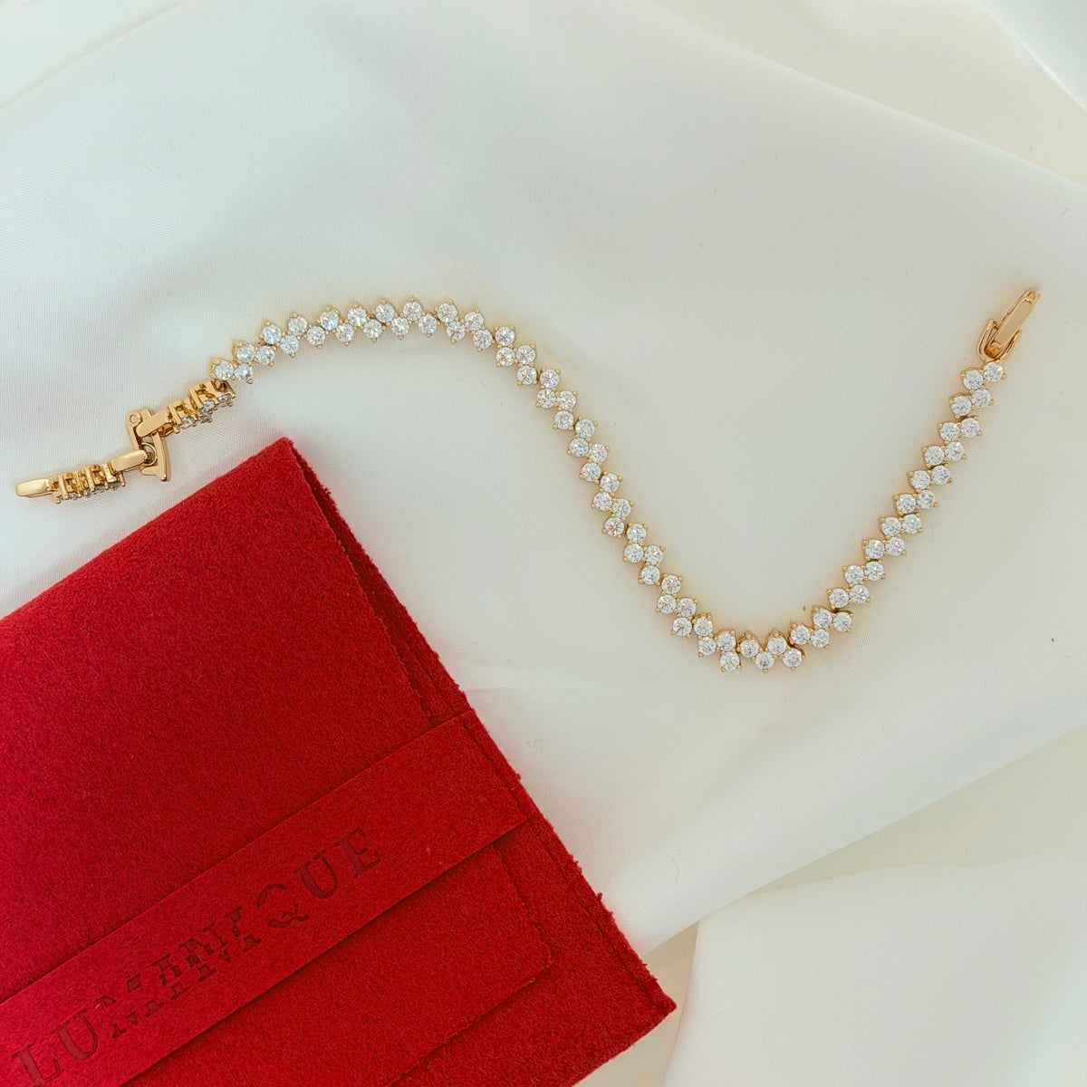 Silk Charm | Bracelet