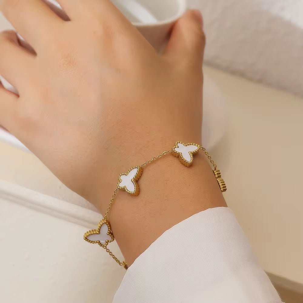 Soft Wings Bracelet