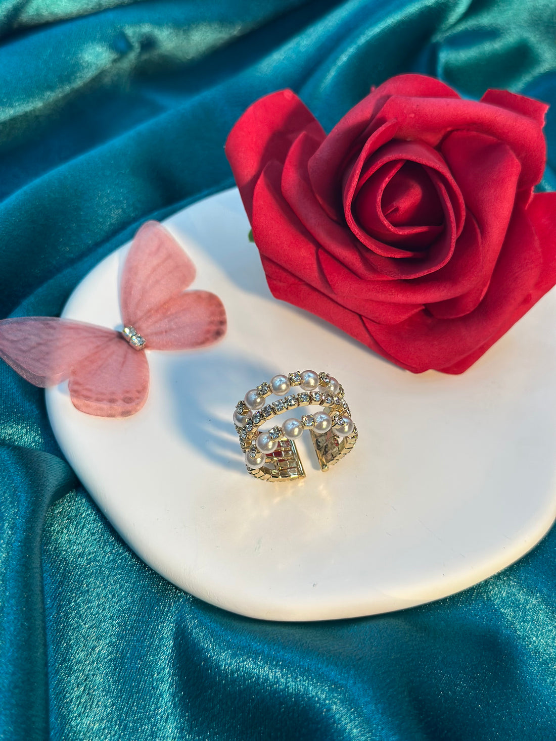 Luxe Pearl Ring
