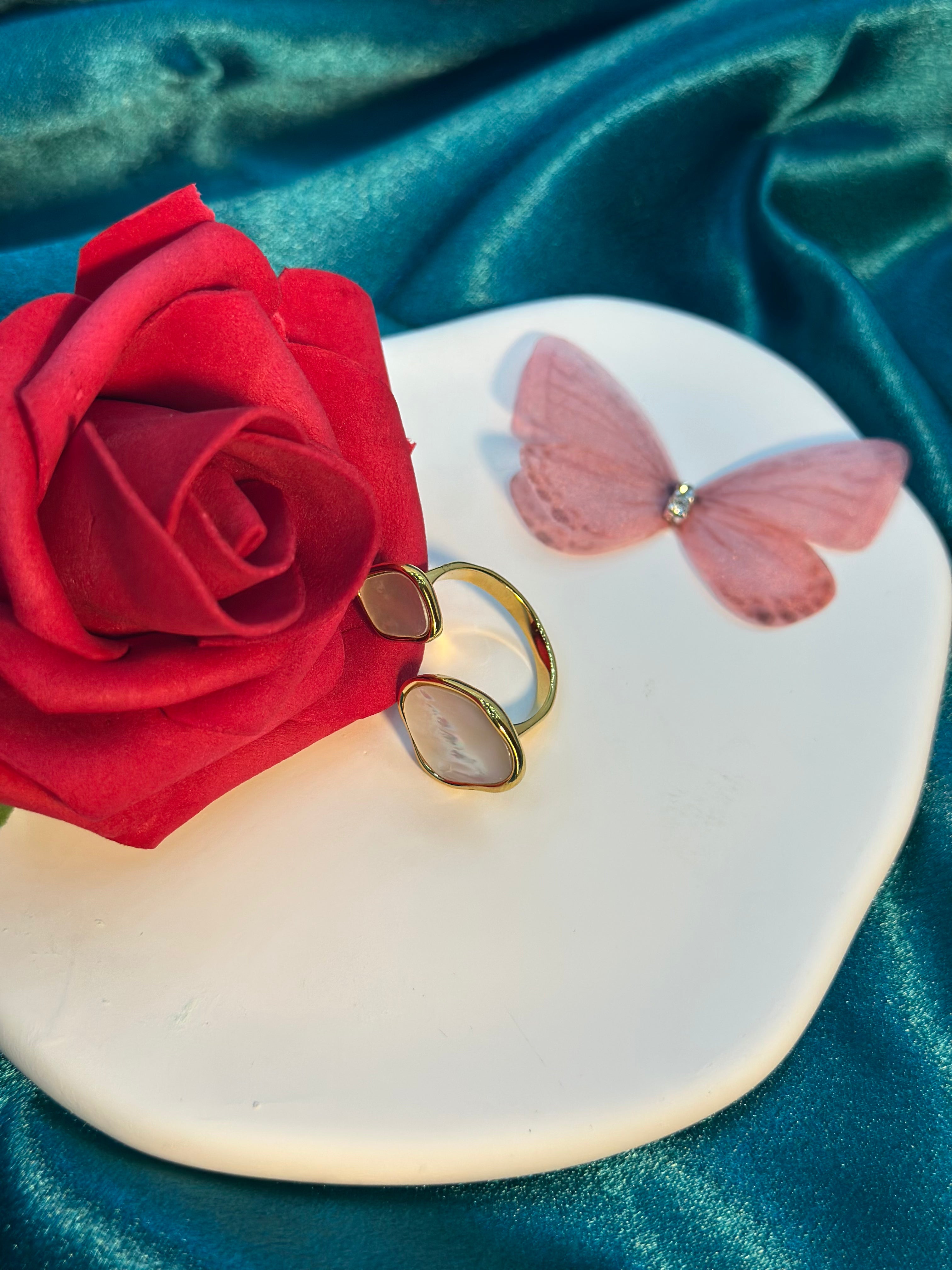 Sierra Chic Ring