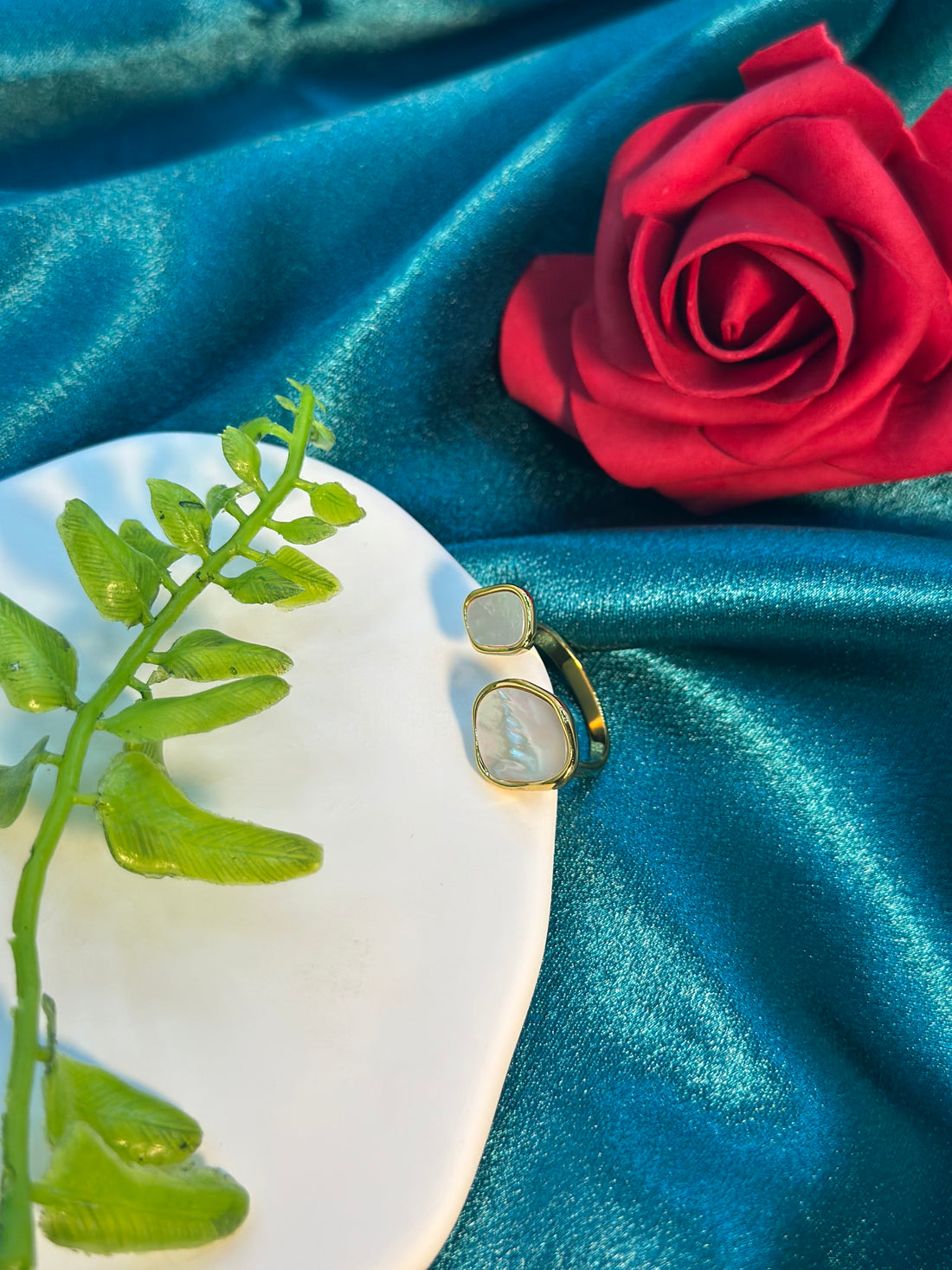 Sierra Chic Ring