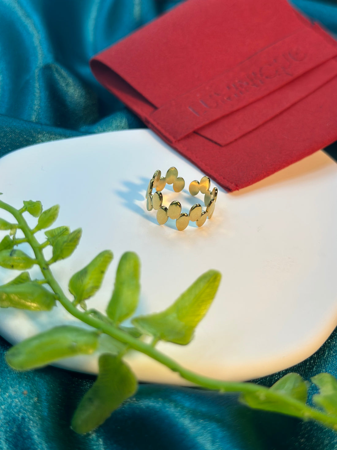 Noir Ring