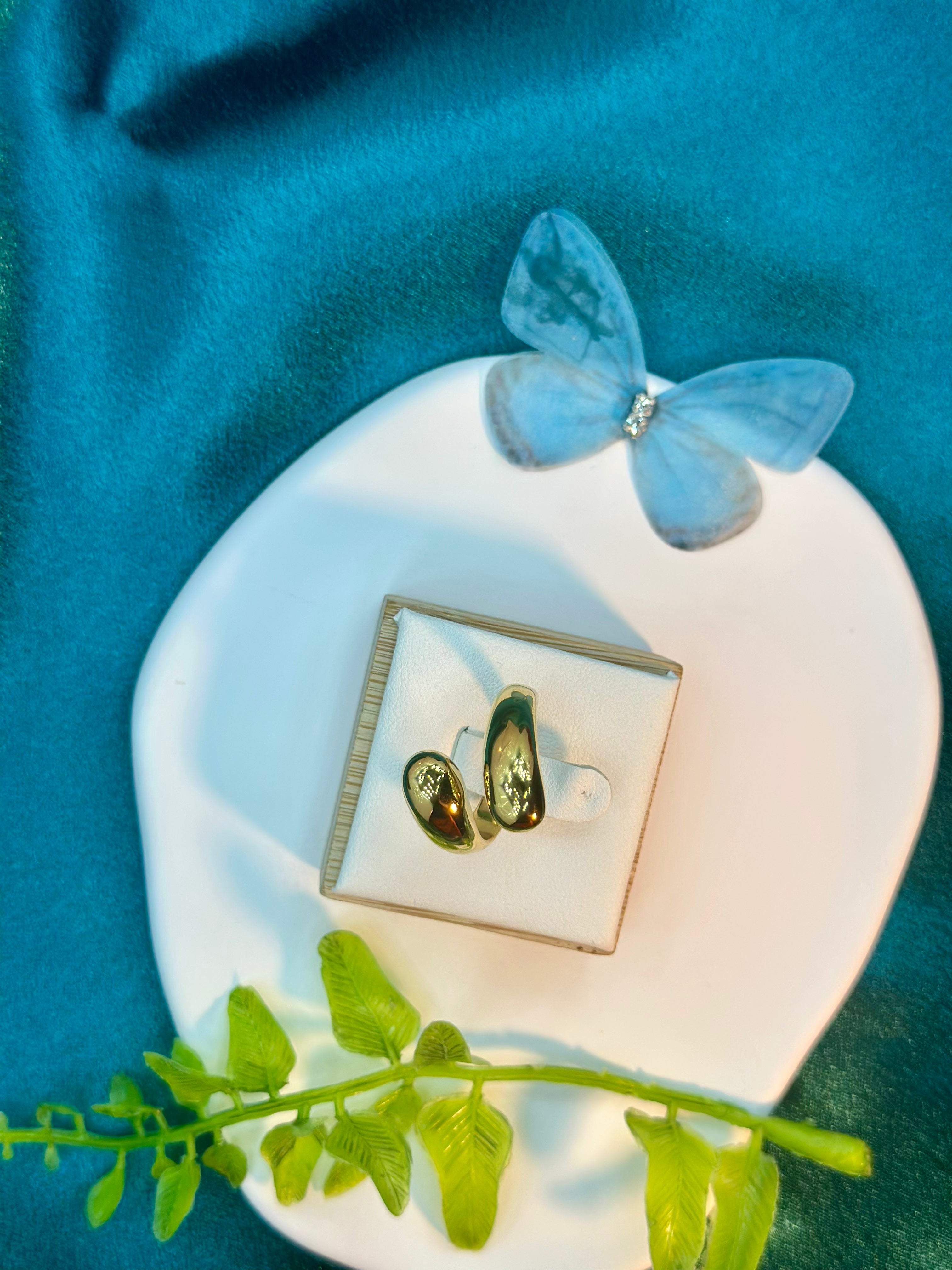 Sculpt Gold Ring