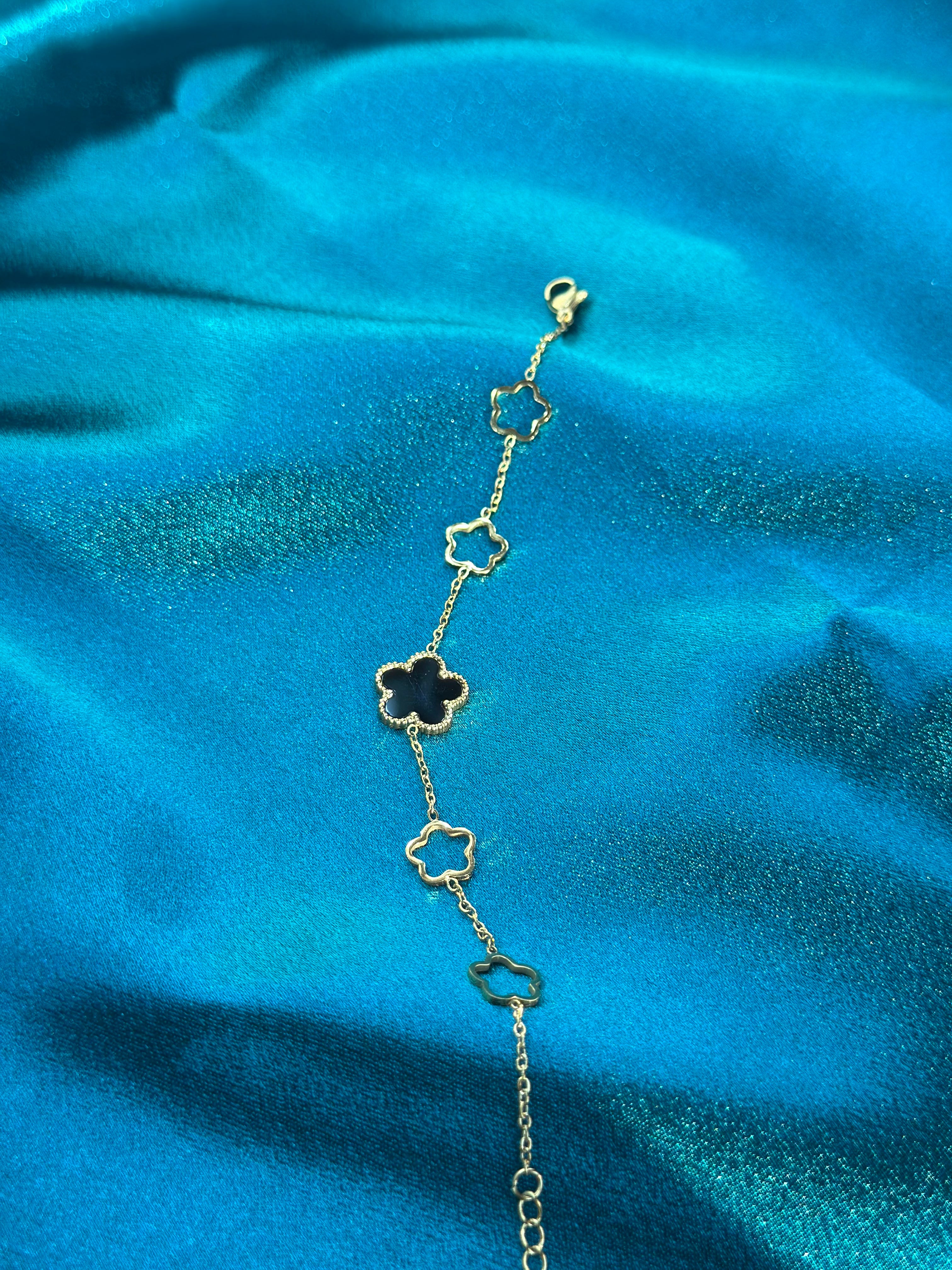 Black Daisy Bracelet