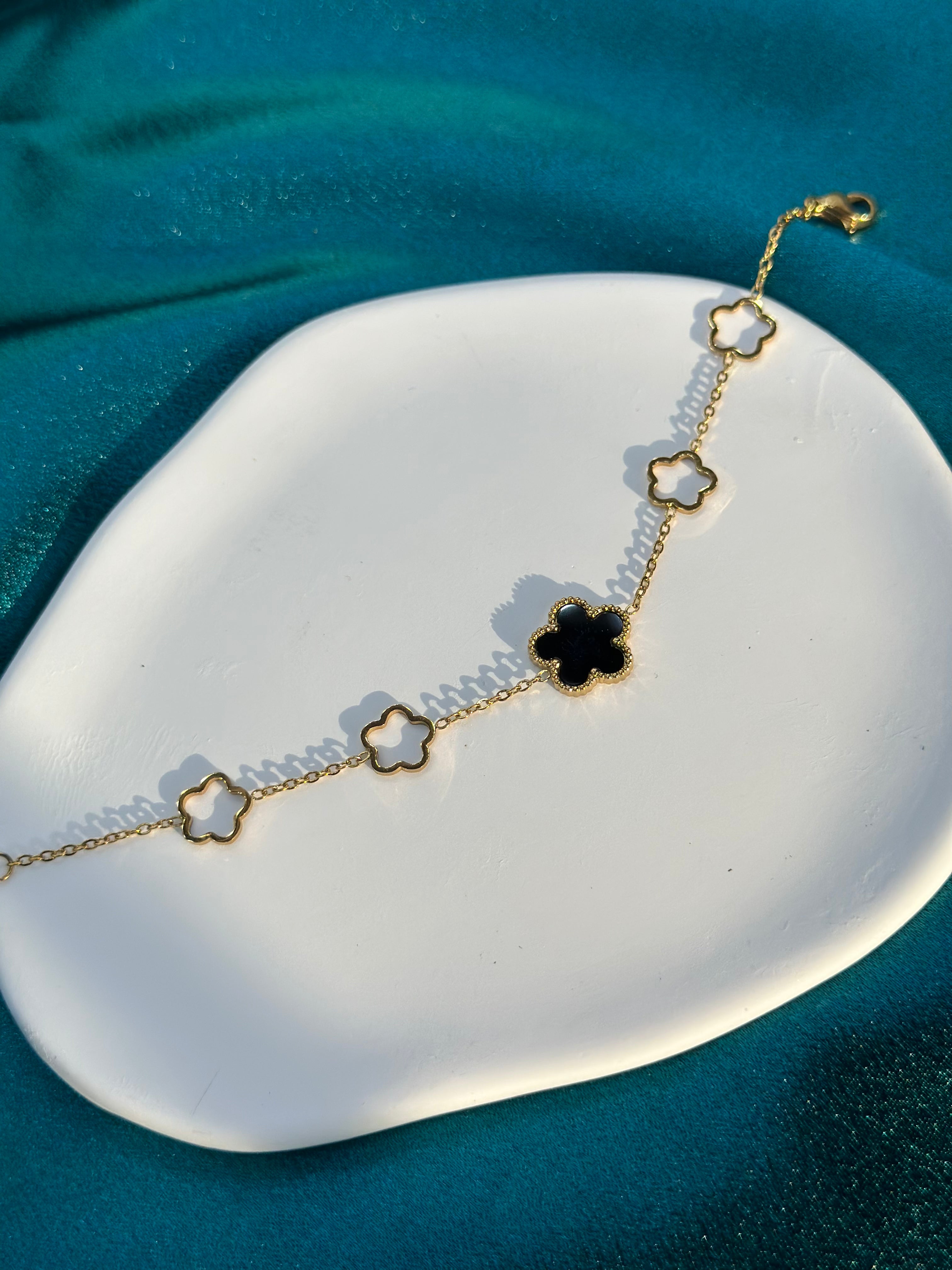 Black Daisy Bracelet