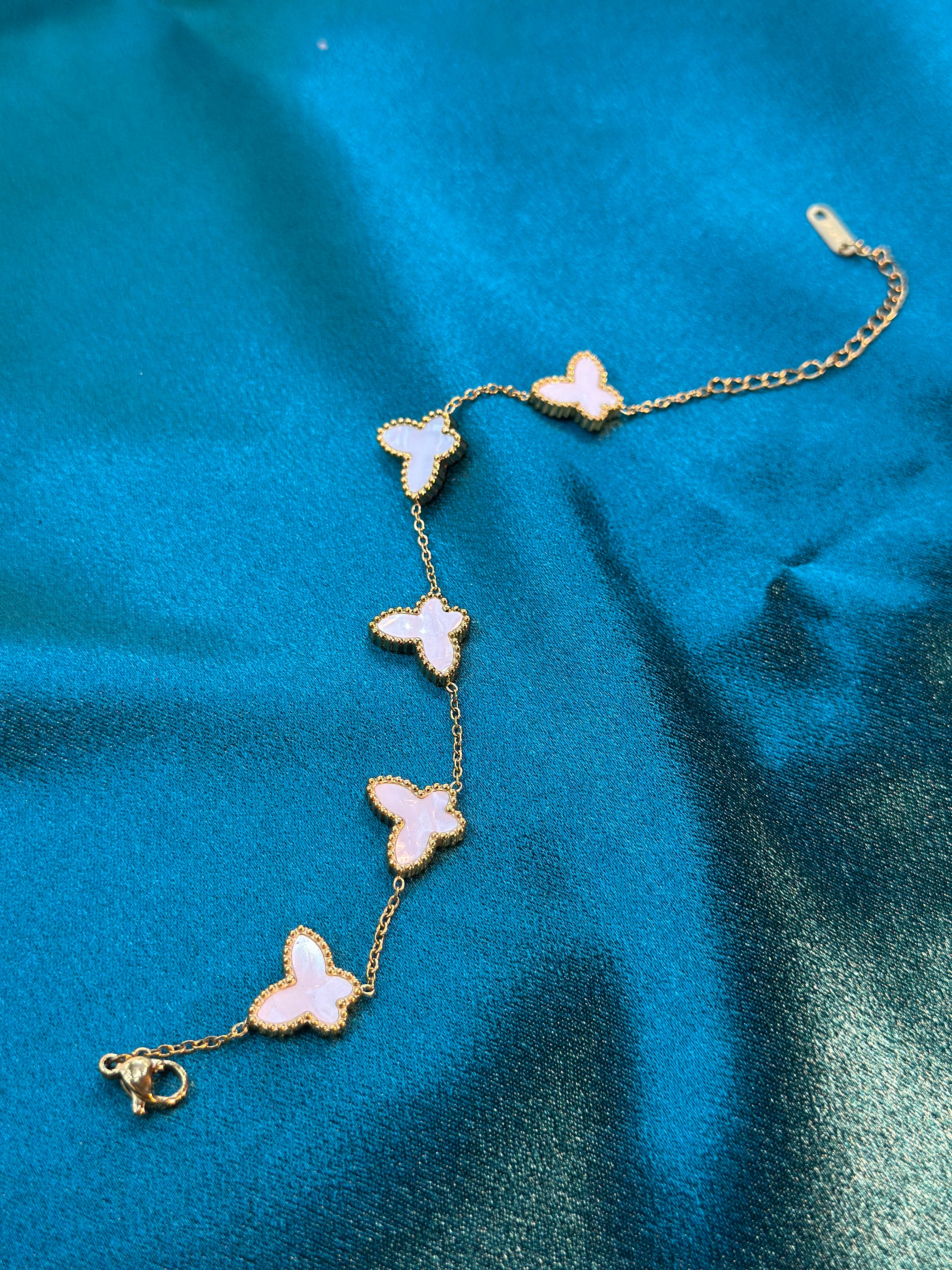 Soft Wings Bracelet