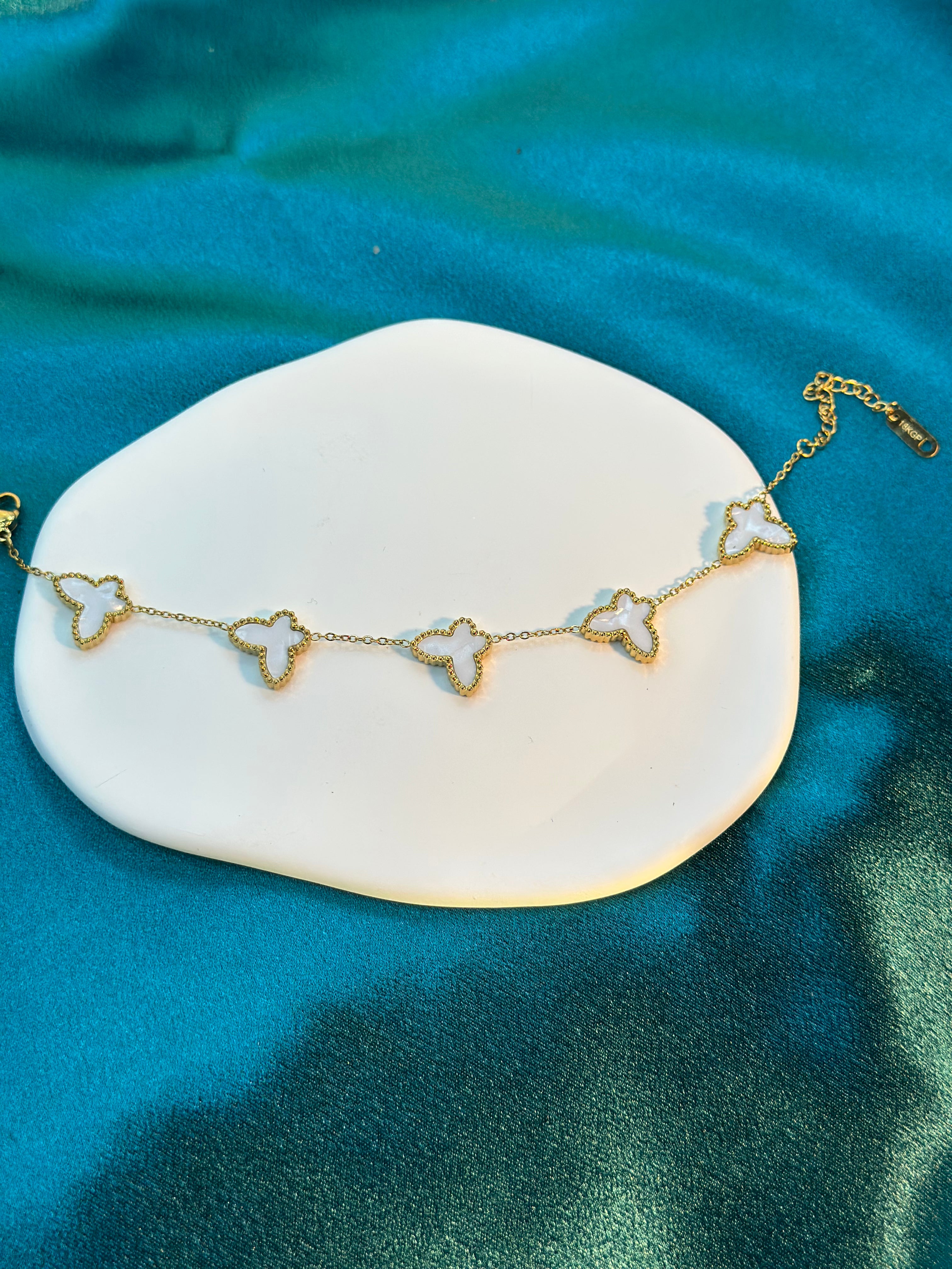 Soft Wings Bracelet