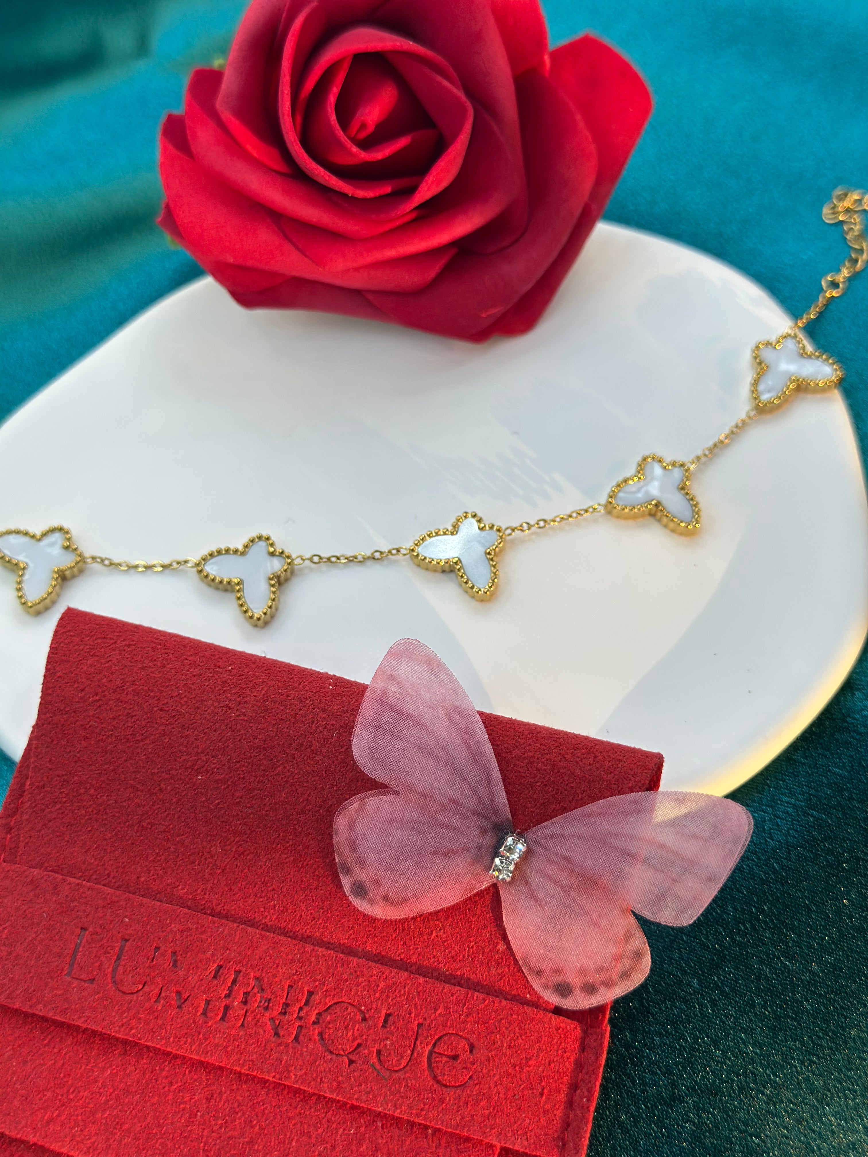 Soft Wings Bracelet
