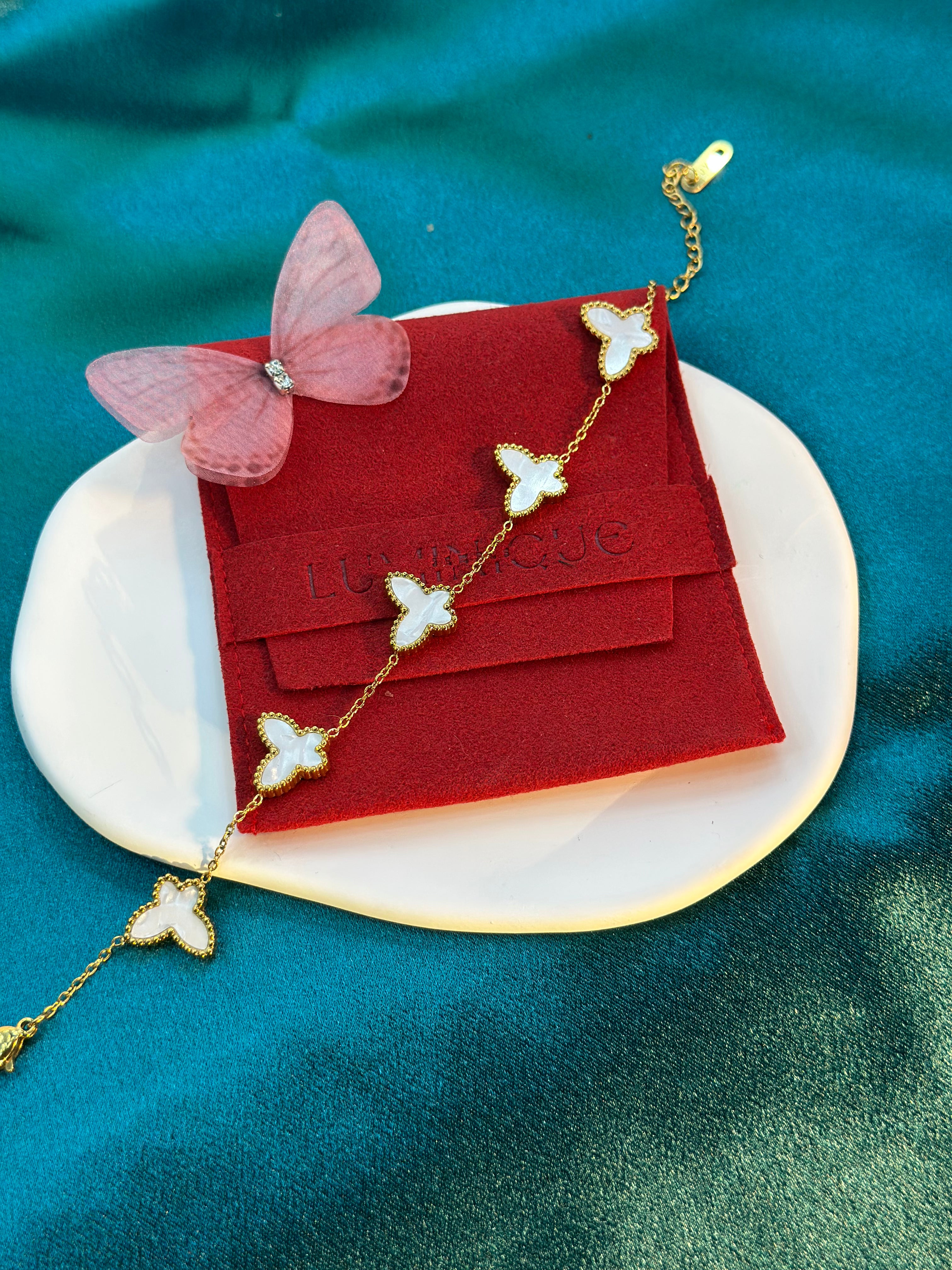 Soft Wings Bracelet