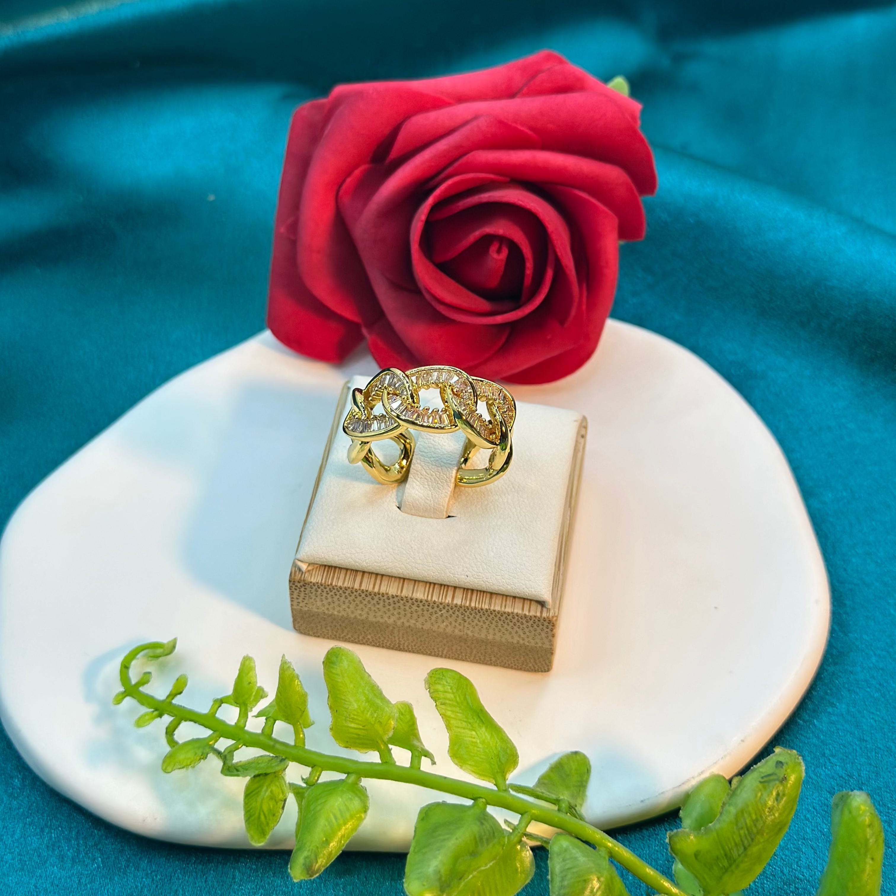 Glow Curve Ring
