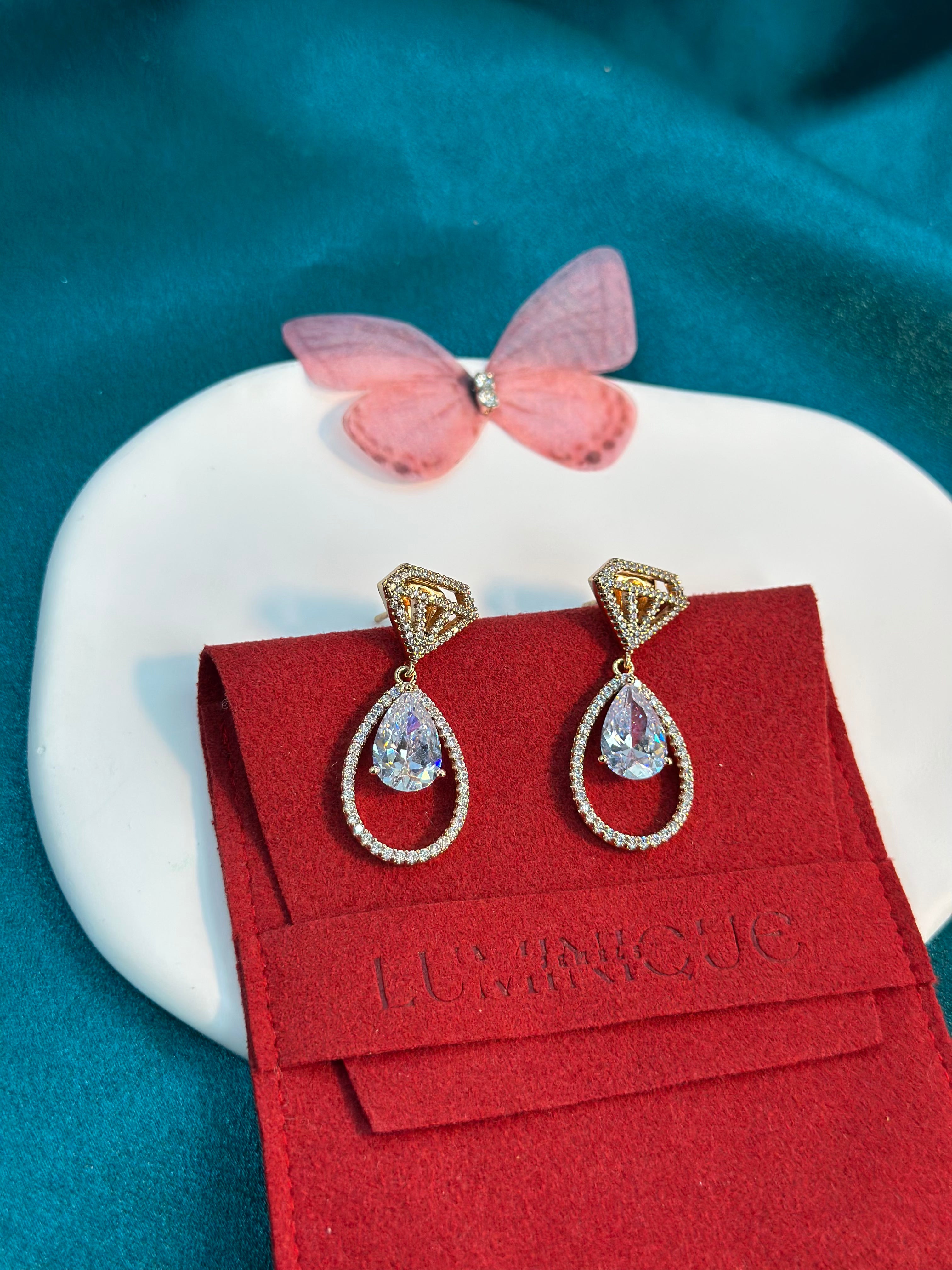 Luxury Diamond Shape Earrings (18K PVD Gold Plated)