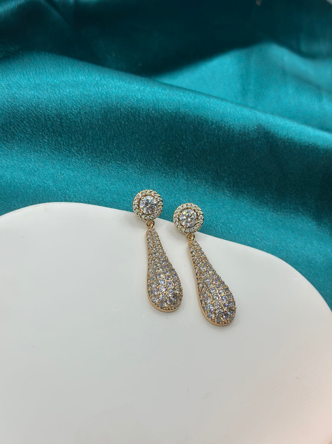 Zircon earrings