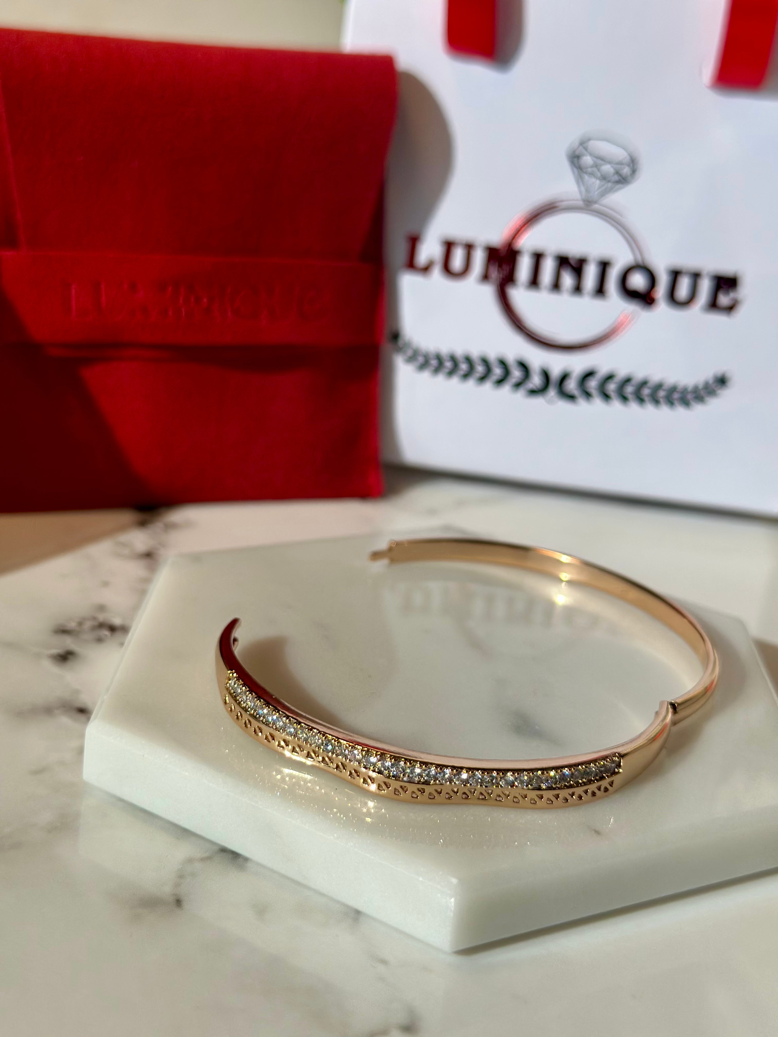 Curved Openable Bangle (18K PVD Gold Plated)