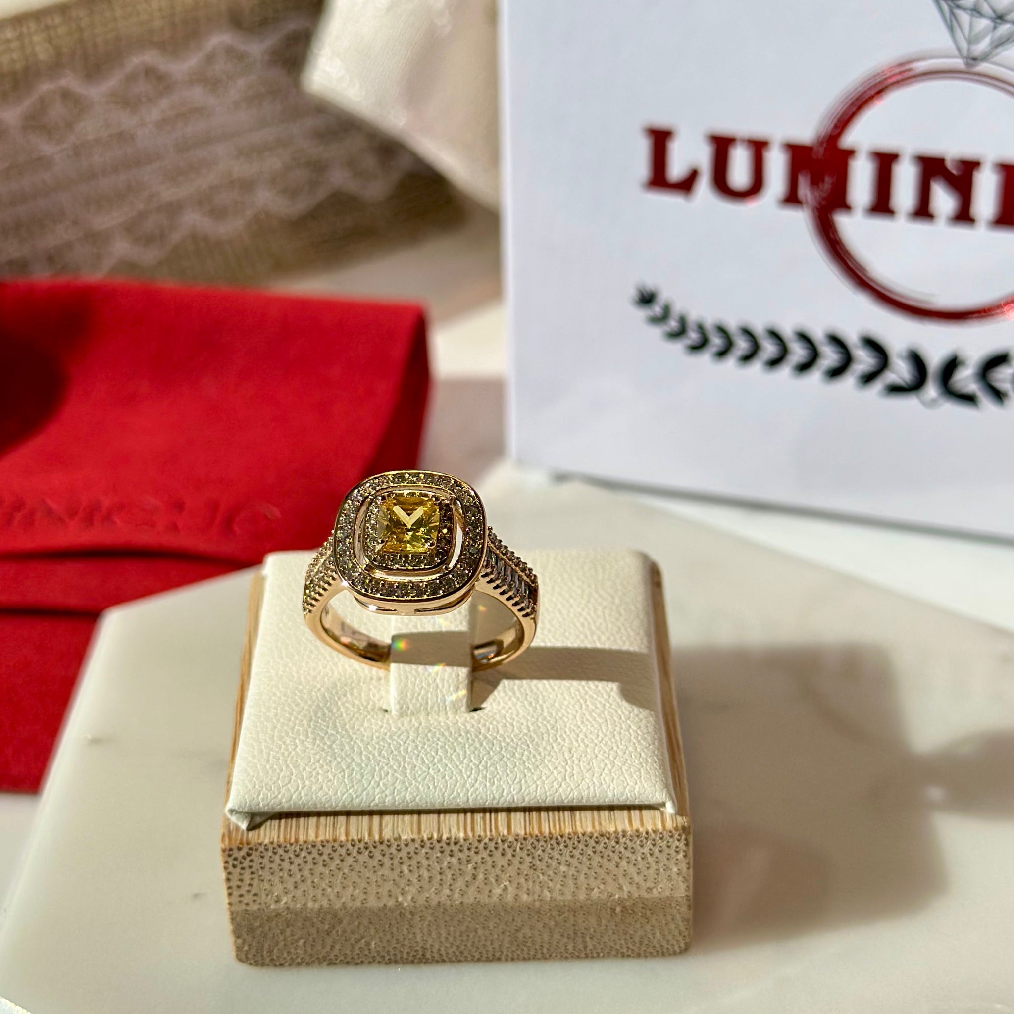 Elegant Gold Stone Ring (18K PVD Gold Plated)