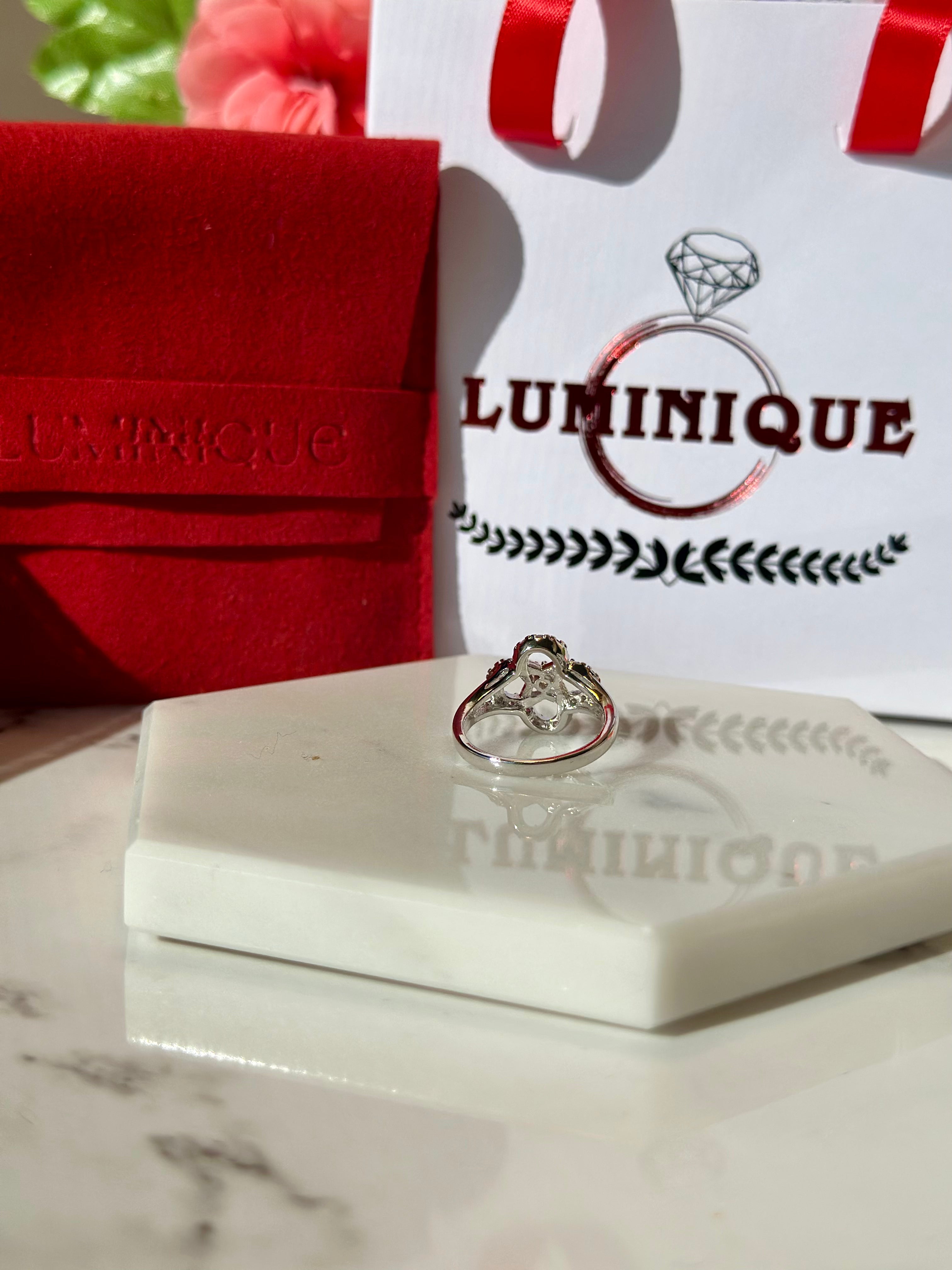 Flower Ring (Platinum Plated)