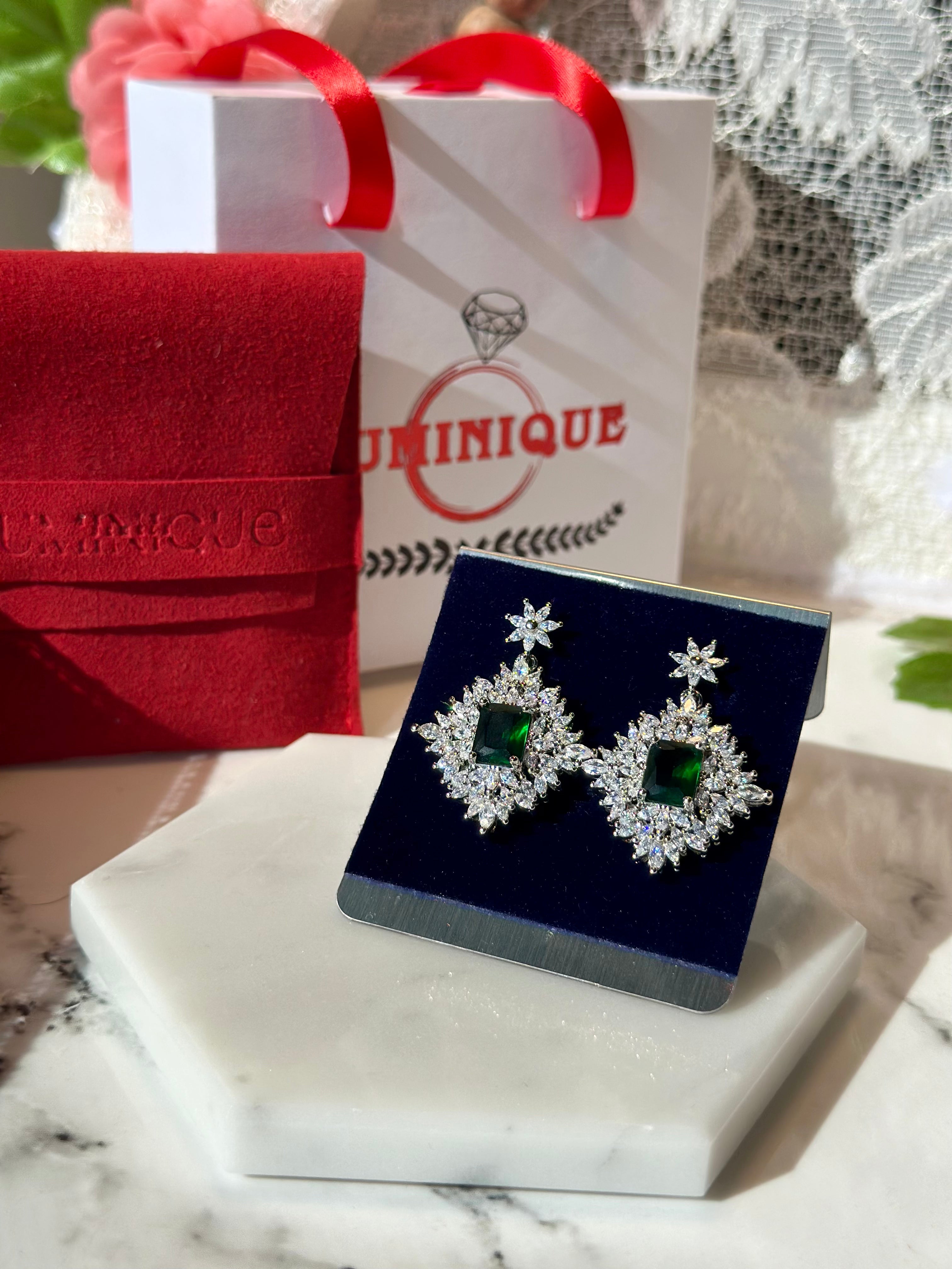 Exquisite Green Stone Set (Platinum Plated)