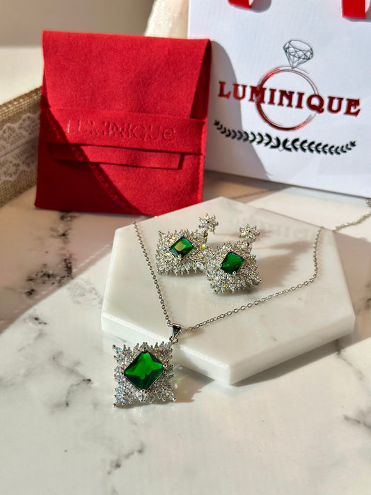 Exquisite Green Stone Set (Platinum Plated)